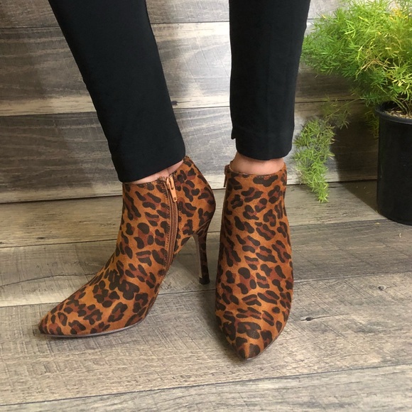 LAST1🌸Vegan Leopard Animal Print Heel Booties - Picture 4 of 8